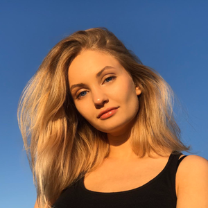 Krissi • Socials & Links