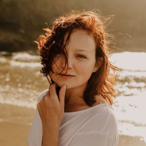 @Vera Lee Bird Profile Picture