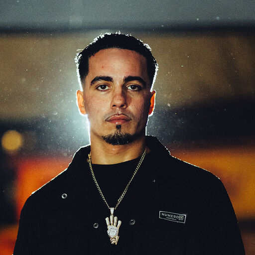 @white_b Profile Picture