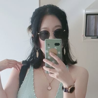 @JenimJeans Profile Picture