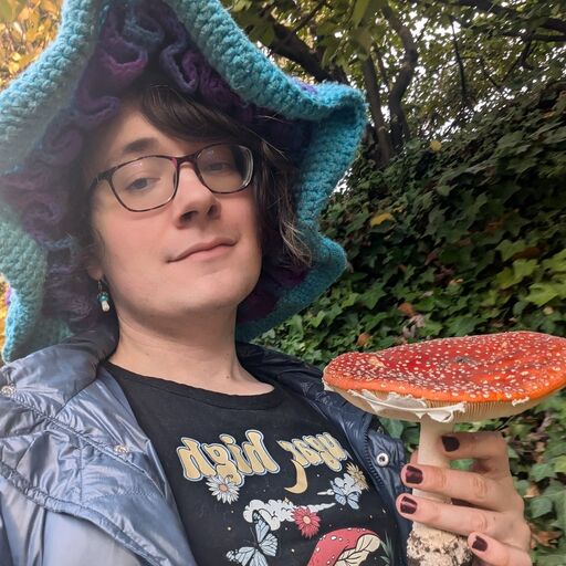 @cyanasenazur Profile Picture