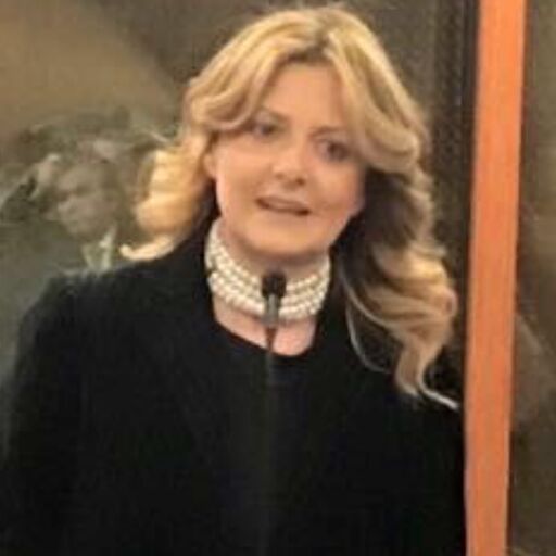 stefania Lnk.Bio · link in bio