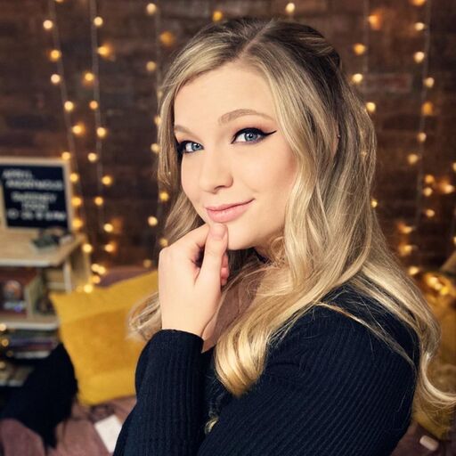 @aprylanonymous Profile Picture