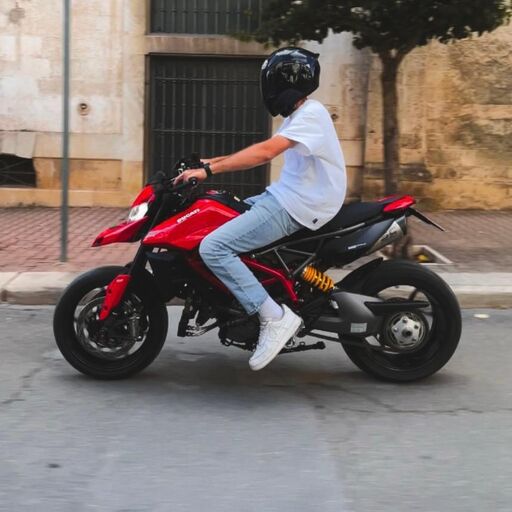 LnkBio profile picture for @bern