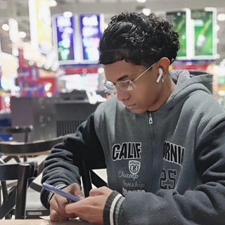 LnkBio profile picture for @gomez