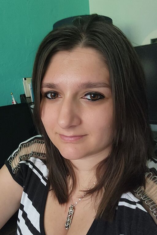 @authorkenziegraves Profile Picture