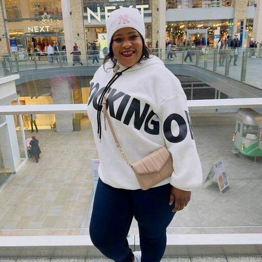 LnkBio profile picture for @thoko