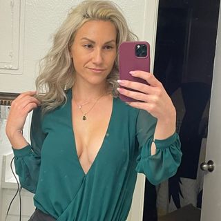 Katya porno onlayn video Sichkar va Aliana jinsiy aloqada bolishadi