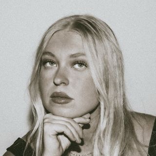 @eleanorrlee Profile Picture