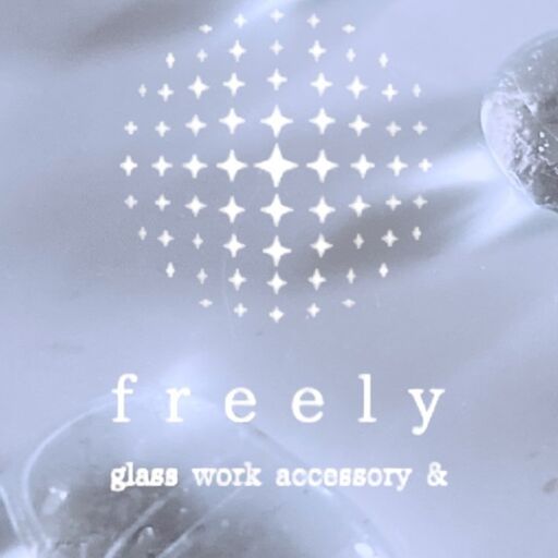 LnkBio profile picture for @freely