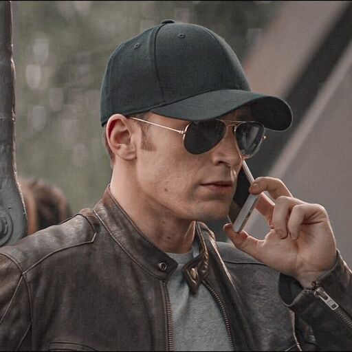 LnkBio profile picture for @chic