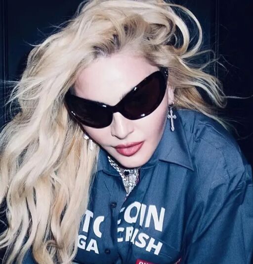 LnkBio profile picture for @madonna