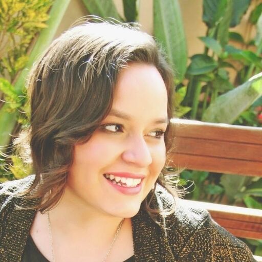 @escritoracacaubraga Profile Picture