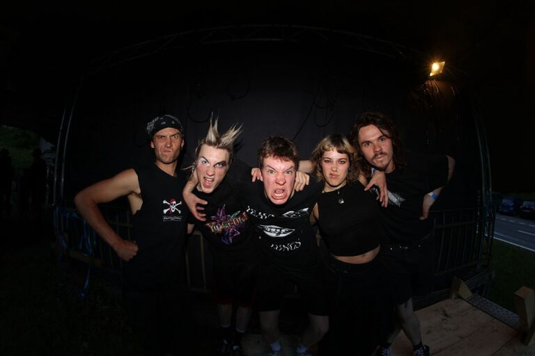 @suicidecatdoors Profile Picture