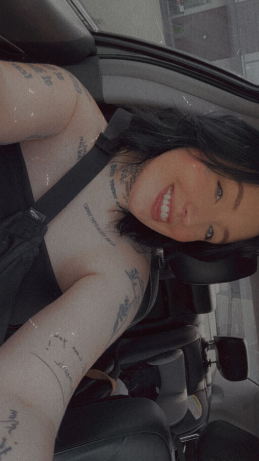 @Onlyfans Profile Picture