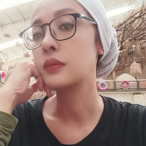@adethsaks Profile Picture