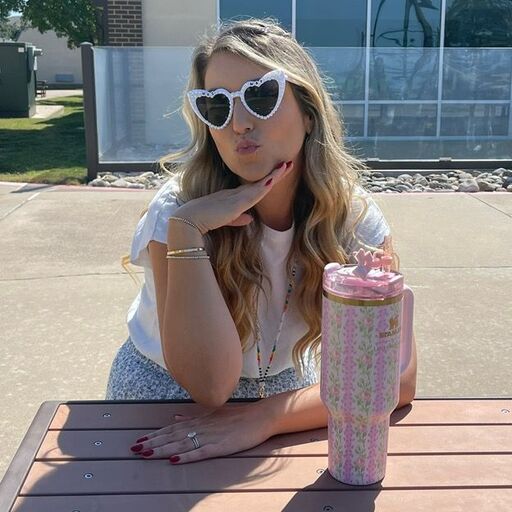 @mrsremymay Profile Picture