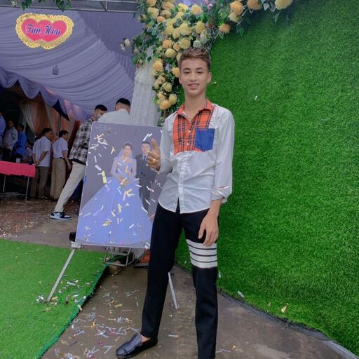 LnkBio profile picture for @naqxinhhgaivcl