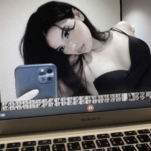 @eveeezyrizz Profile Picture