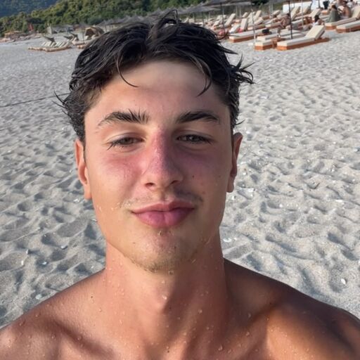 @zacxhary Profile Picture