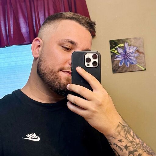 LnkBio profile picture for @nicholas