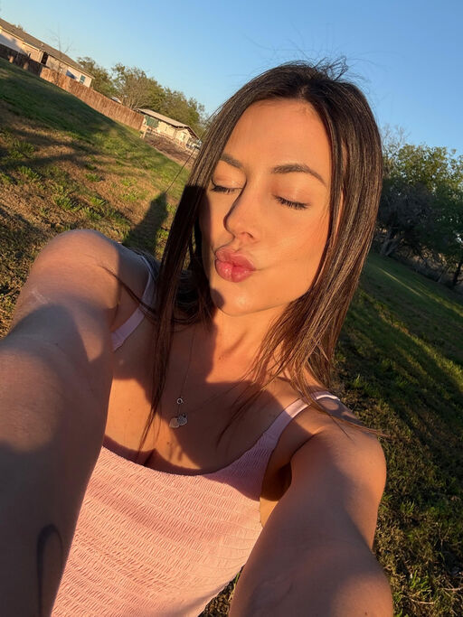 @coffeeandcuddles_ Profile Picture