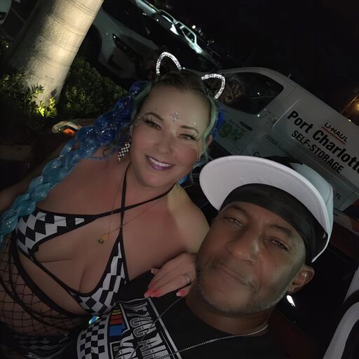 @two4real4u2.0 Profile Picture