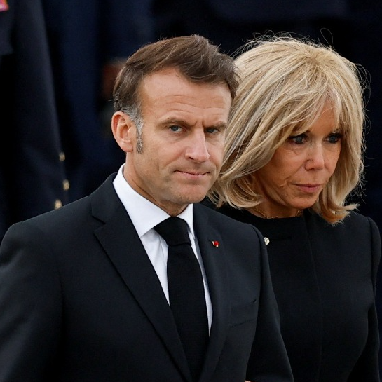 What the French REALLY think about Macron 'slap' video: The people of Paris give their views on viral moment... with some very surprising views | Daily Mail Online