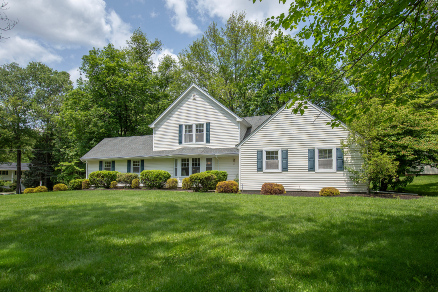 41 LAKE RD LISTING