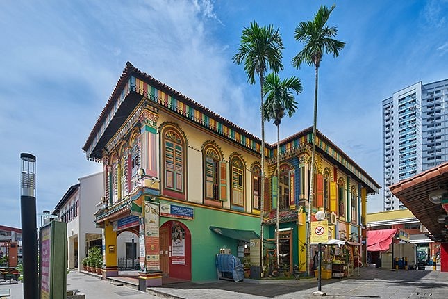 Singapore Little India Odyssey: Cultural Exploration with Free eSIM