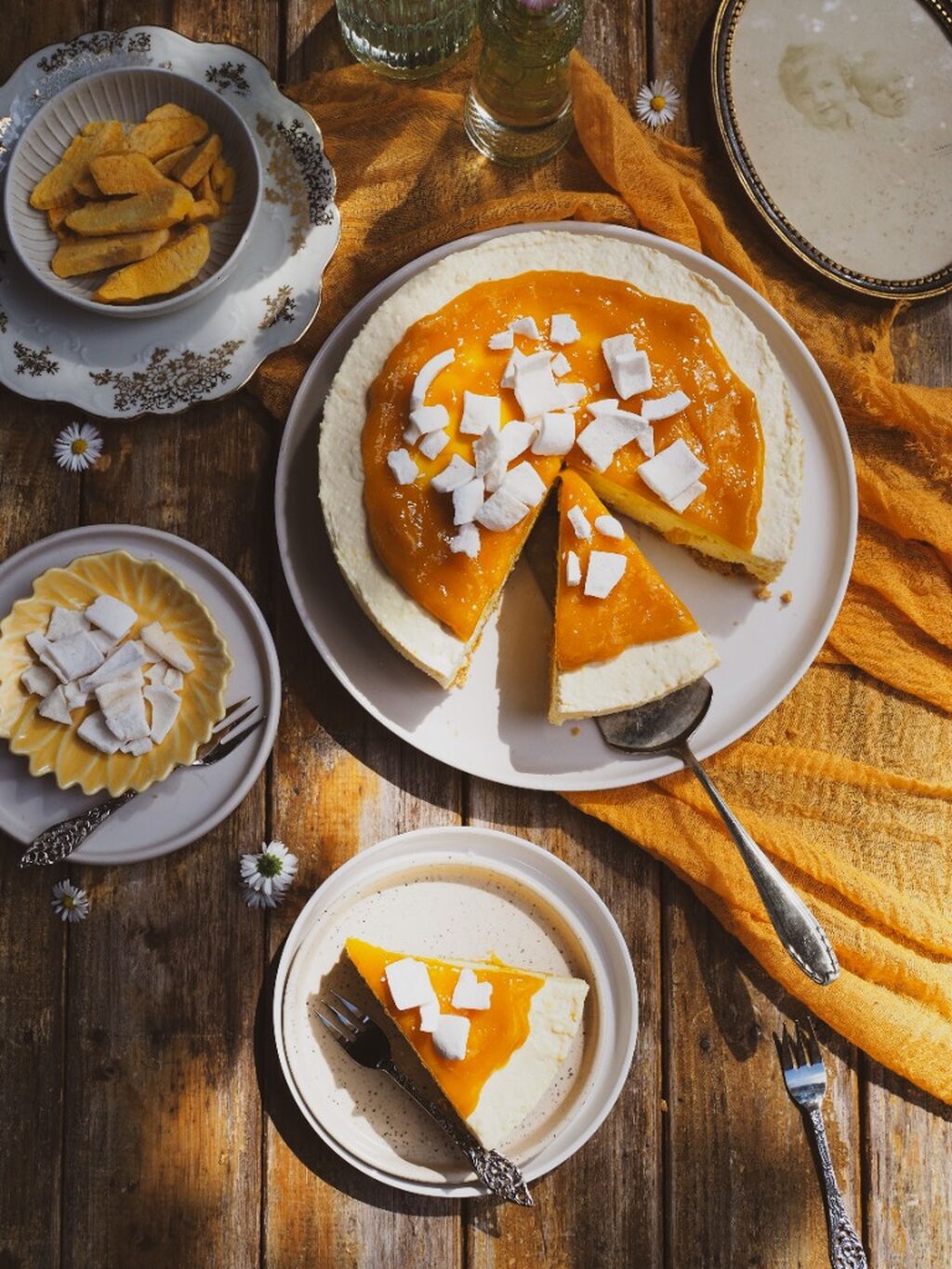 Mangov&yacute; nepečen&yacute; cheesecake