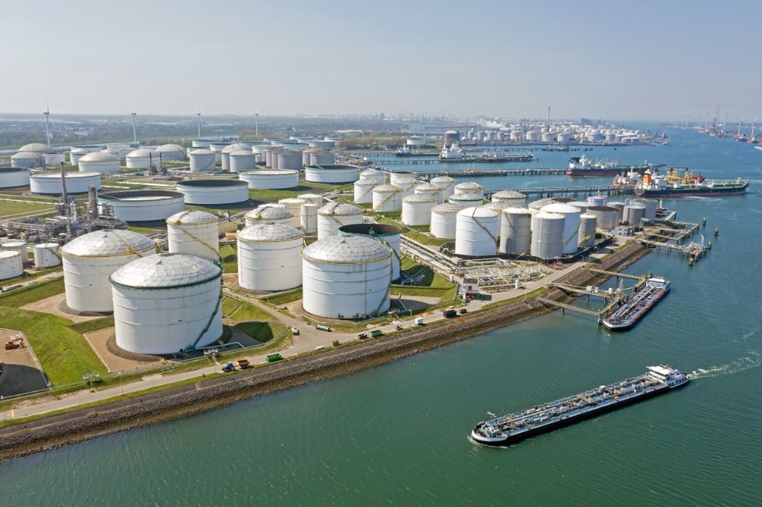 Industrie en lokale politiek kunnen niet om elkaar heen