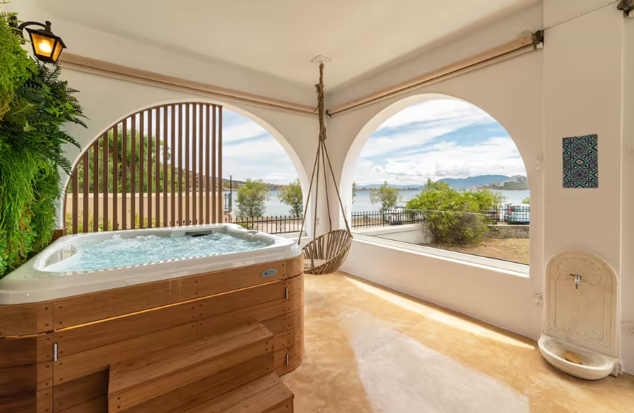 Faidons House with Jacuzzi