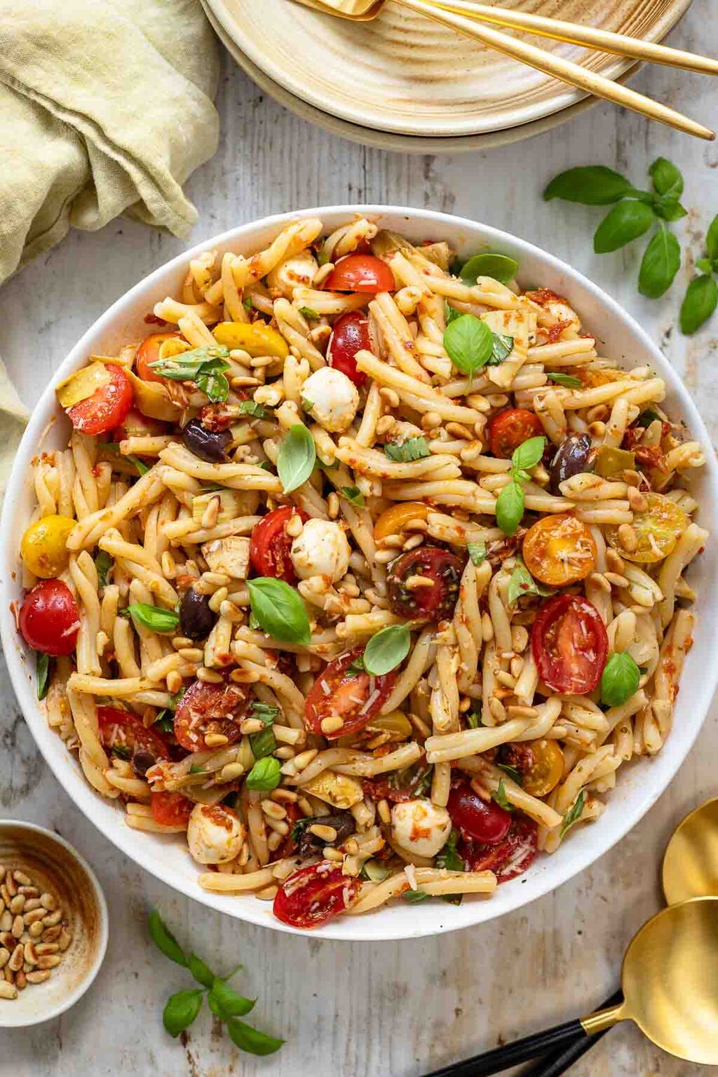 Italienischer Nudelsalat mit getrockneten Tomaten Dressing | Elle Republic