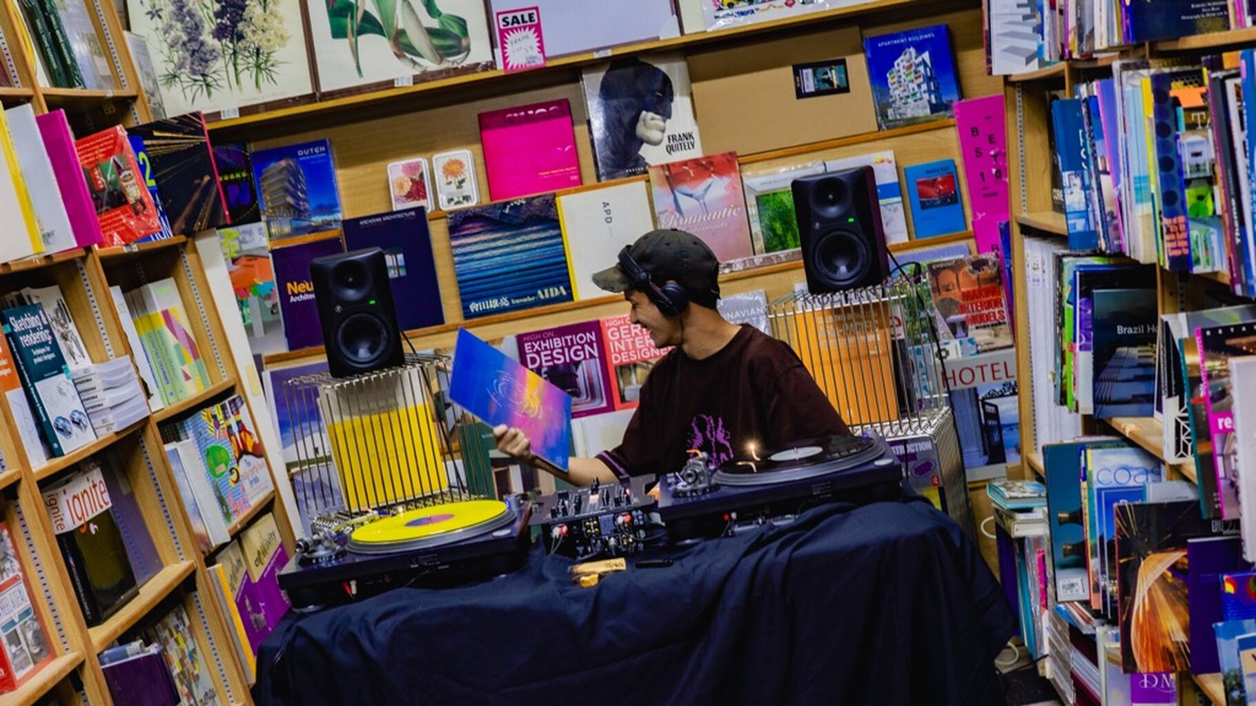 Morning listening sesh @ Basheer bookstore for Nafsu