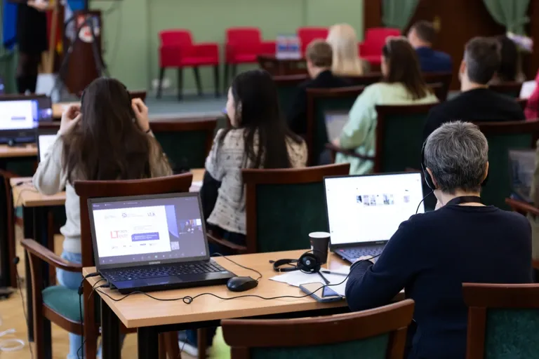 Humanitariniai mokslai: kodėl jų reikės net dirbtinio intelekto eroje?