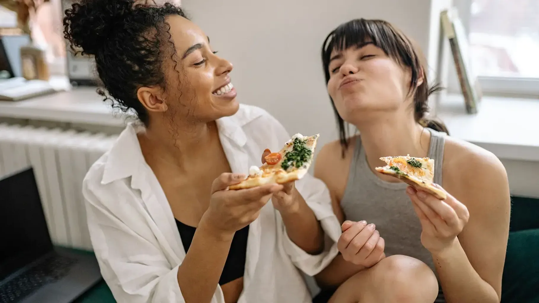 Why you should be social dining&mdash;and snacking