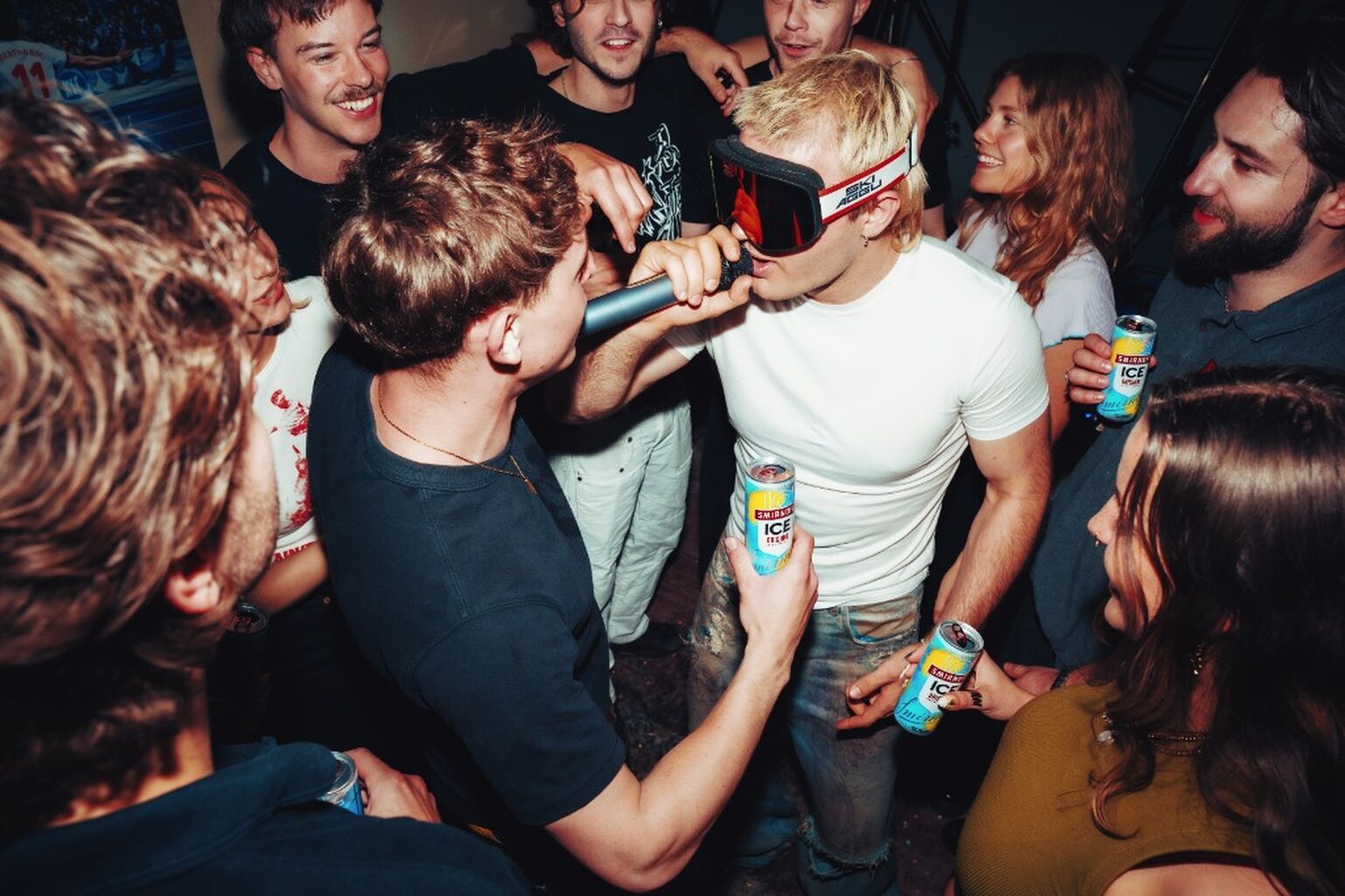 Break the ice mit Ski Aggu x Smirnoff ICE