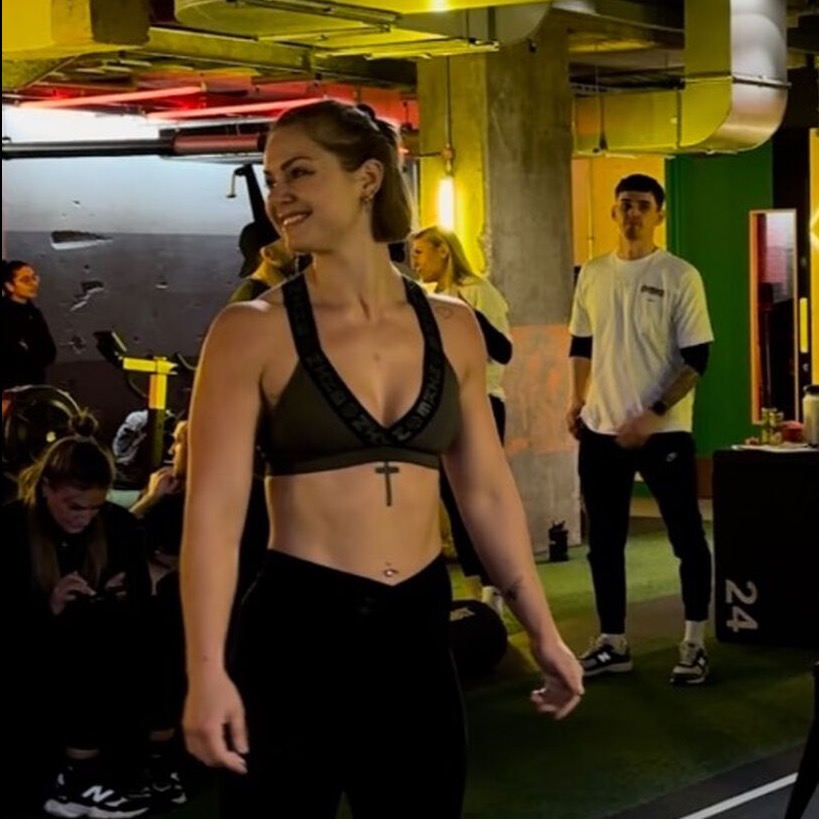 Train with me! Fill in this form below⬇️