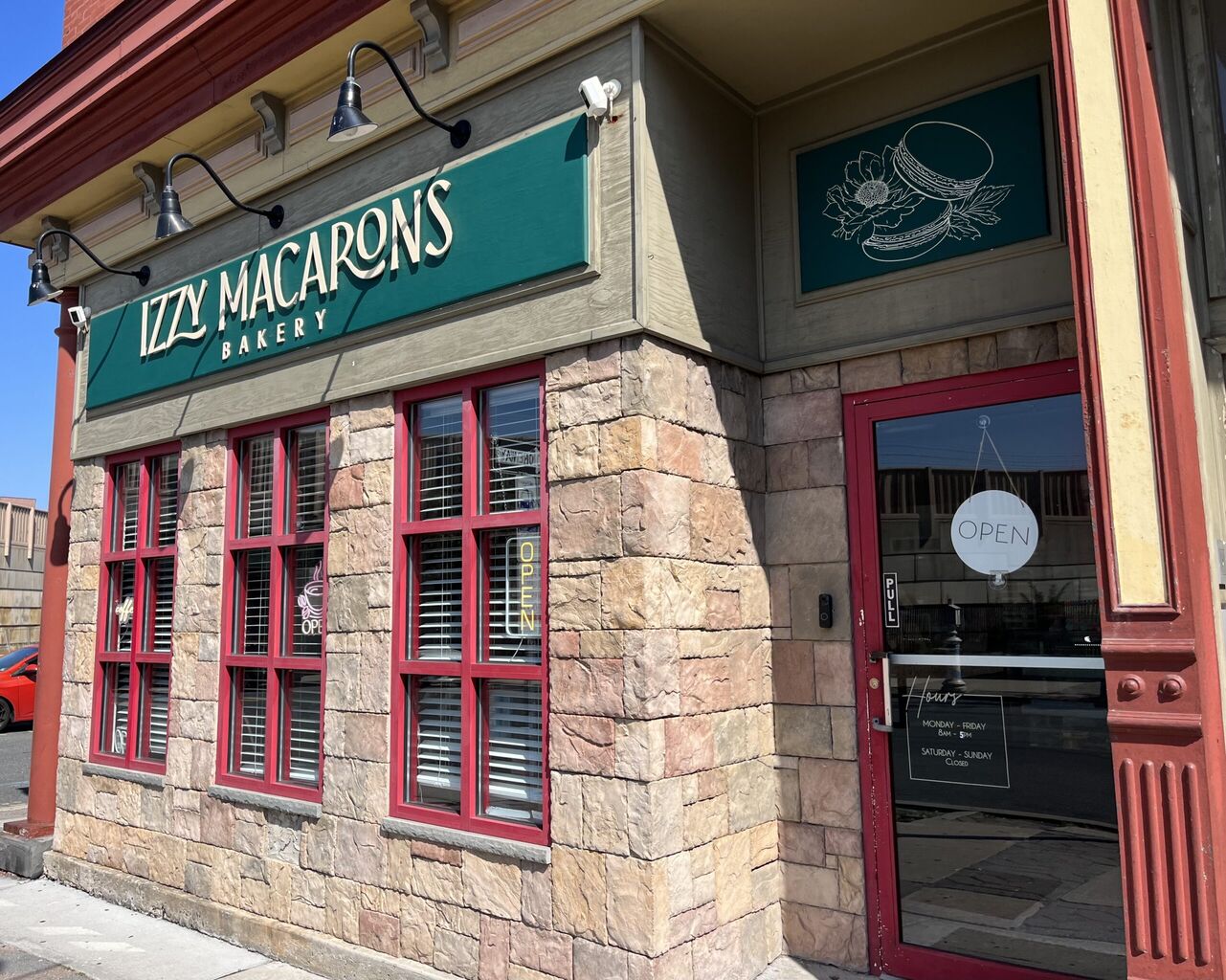 Spreading Love Through Macarons: Bayonne&rsquo;s Izzy Macarons Bakery