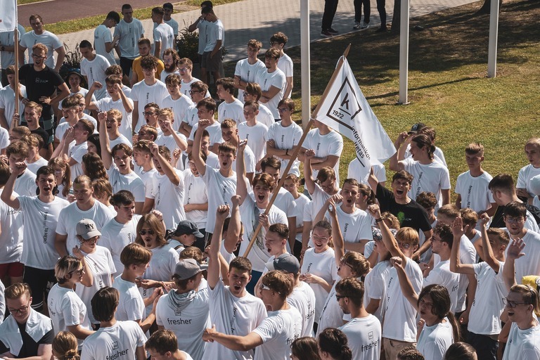 KTU įvadinėje savaitėje &ndash; pokalbis su Giedriumi Savicku, gyvos muzikos koncertas ir komikų pasirodymai