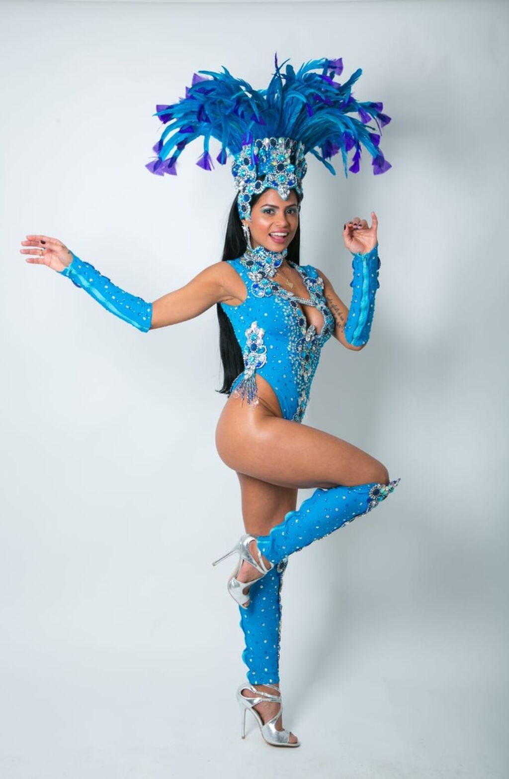 Brazilian SAMBA QUEEN heels (Sunday’s 12:00)