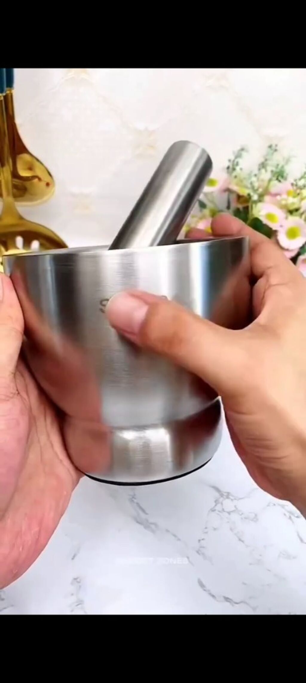 MORTAR AND PESTLE