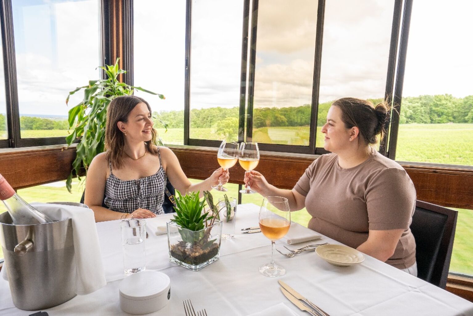 Wander Niagara- Start planning your next visit!