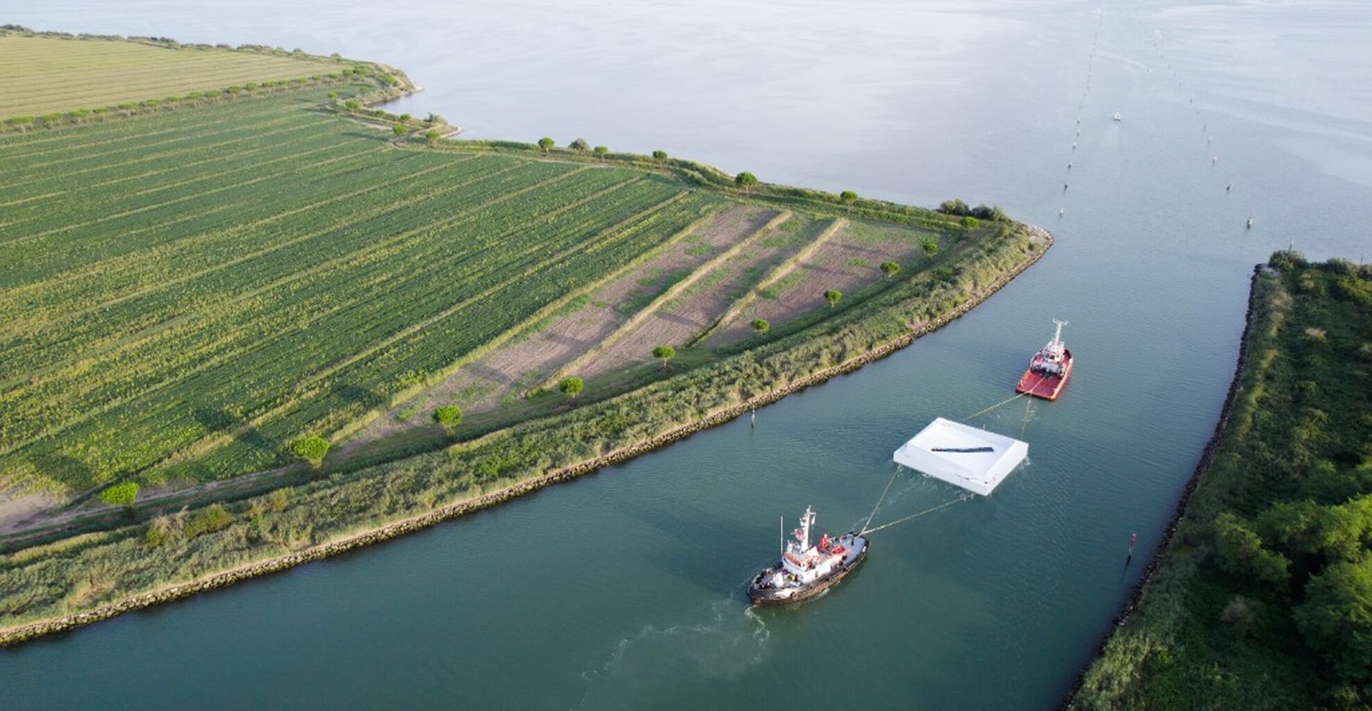 En Route to Brazil, AquaPra&ccedil;a Floats New Responses to Rising Seas in Venice