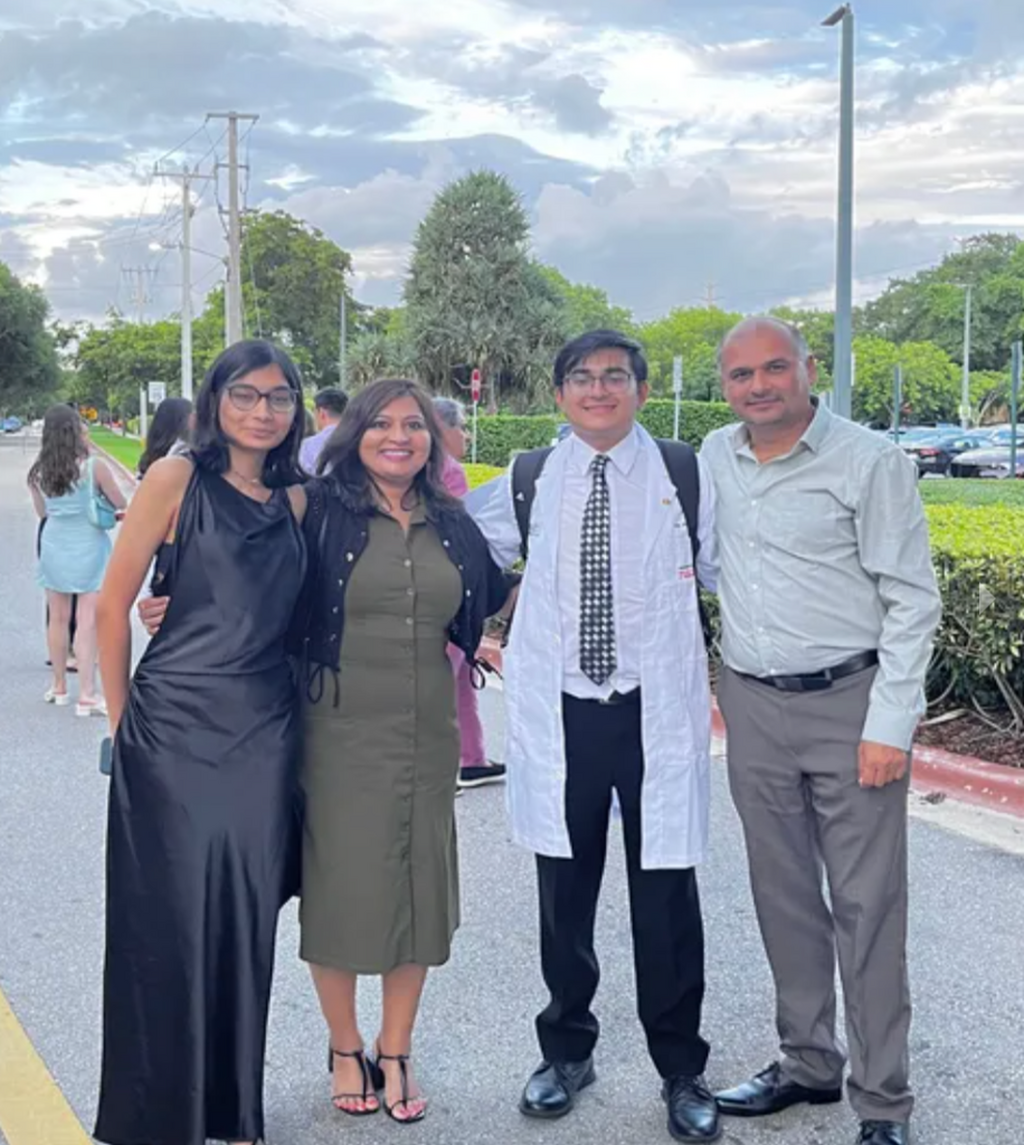 Charting New Paths in Health Care: Meet Ansh Bhatt, M.D./M.B.A. Candidate and Student Ambassador - InventUM