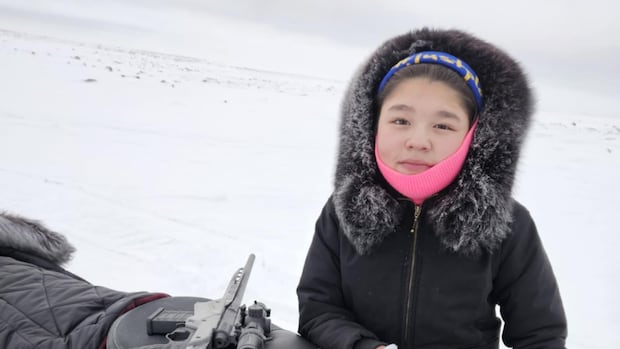 10-year-old girl from Whale Cove, Nunavut, takes down her first polar bear | CBC News