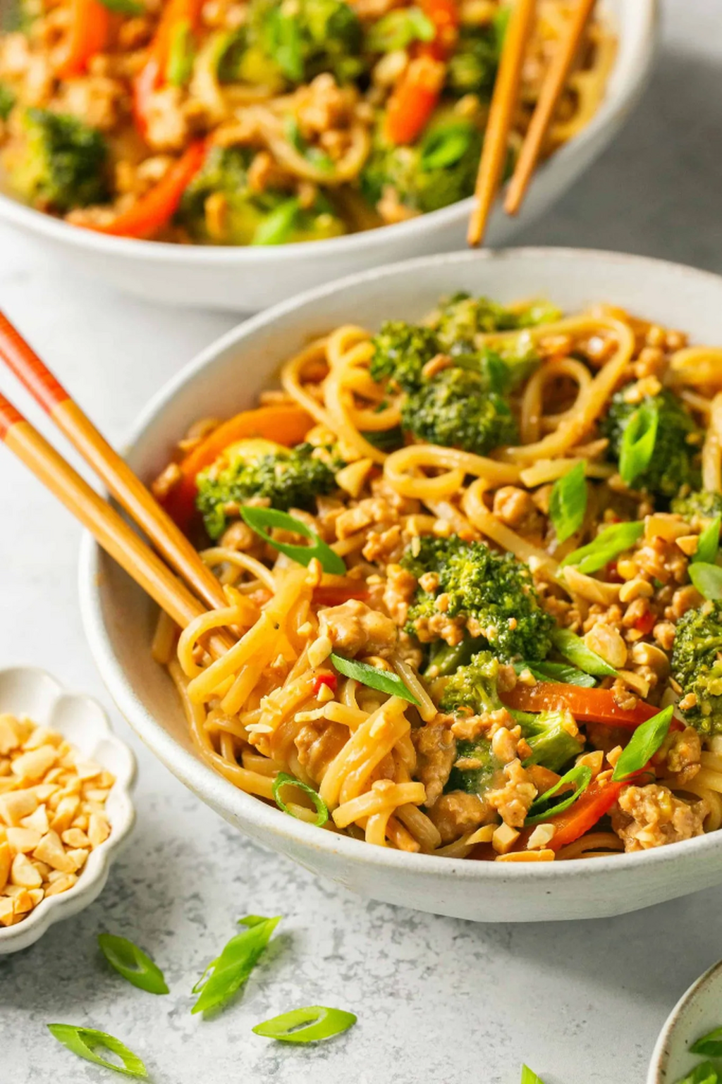 Creamy peanut noodle bowls 