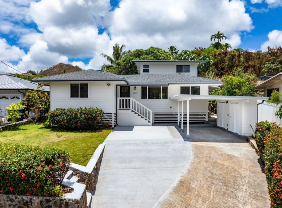 1237 Nanialii Street, Kailua, HI 96734