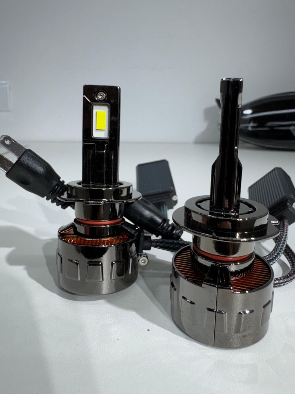 LED 220W 80000LM R$:349,00